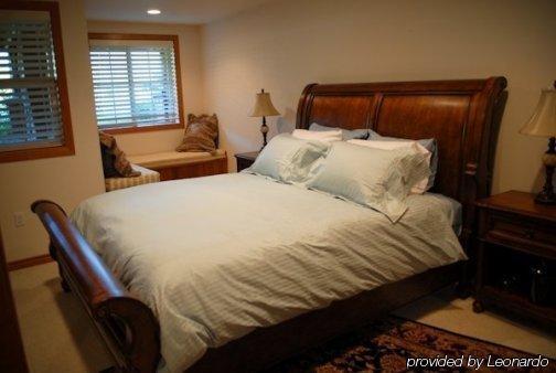 كولومبيا فولز Glacier Mountain Lodge الغرفة الصورة